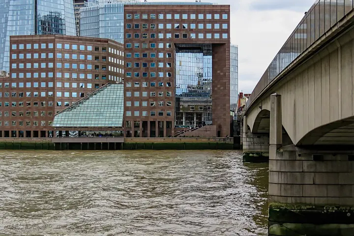 London Bridge