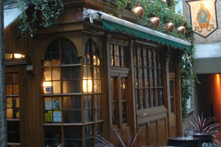 Ye Olde Mitre
