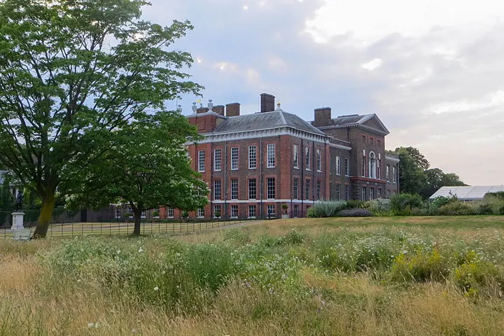 Kensington Palace und Kensington Gardens