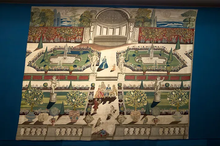 Victoria and Albert Museum