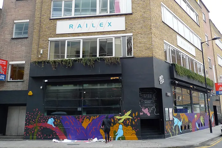 Queen of Hoxton